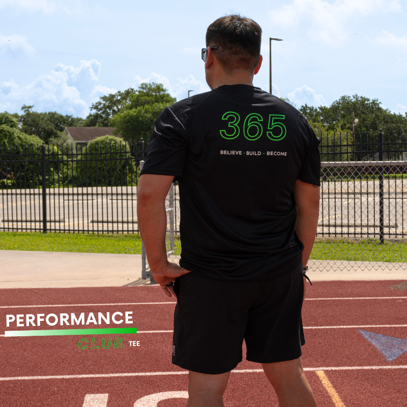 YEAR AROUND Club Performance Tee